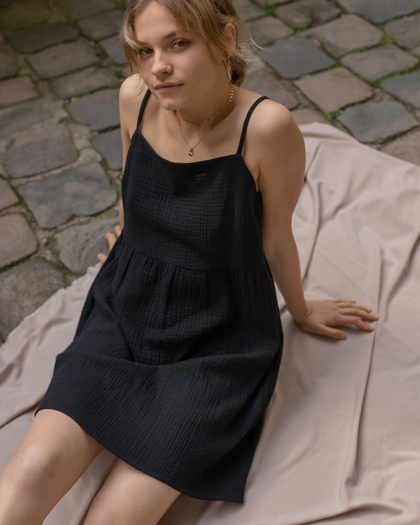 Robe Poppy noire